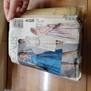 Vintage McCall's 4026 Misses' Petite-able Gown Sewing Pattern